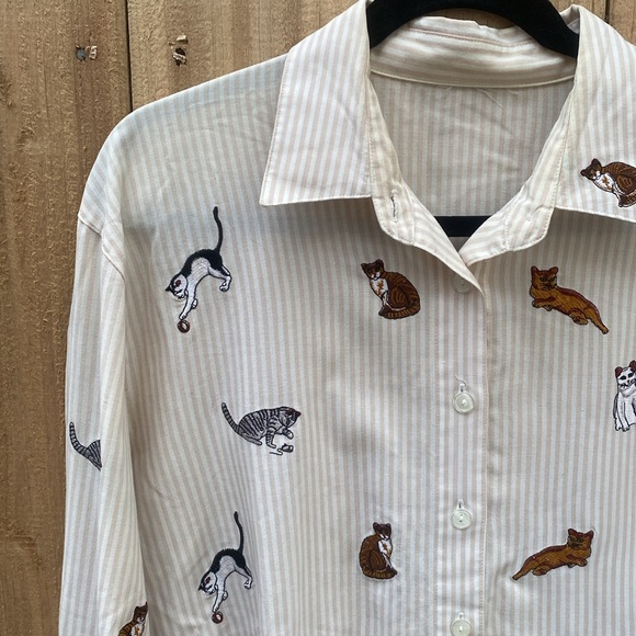 Vintage Tops - VINTAGE 90s Cat Embroidered Pinstripe Blouse Size Large Cat Lady Teacher Grandma